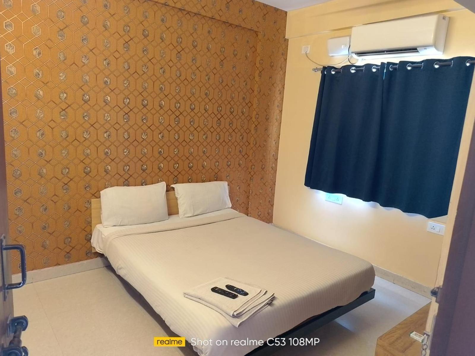 Hotel Pallavi Grand 벵갈루루 외부 사진
